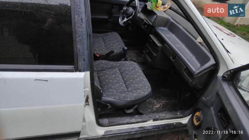 Хетчбек ВАЗ / Lada 2109 1998 в Ужгороді