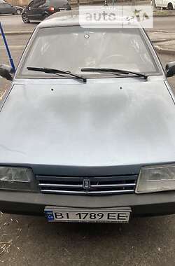 Хэтчбек ВАЗ / Lada 2109 2001 в Полтаве