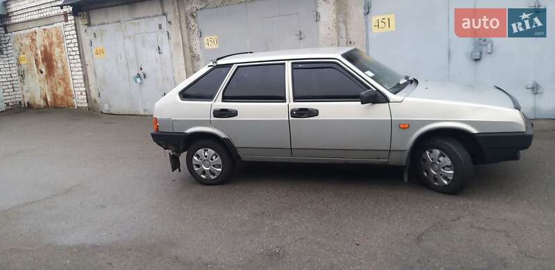 Хэтчбек ВАЗ / Lada 2109 2006 в Киеве