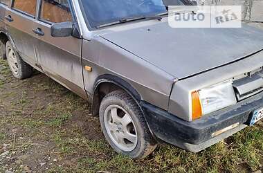 Хэтчбек ВАЗ / Lada 2109 1991 в Черновцах