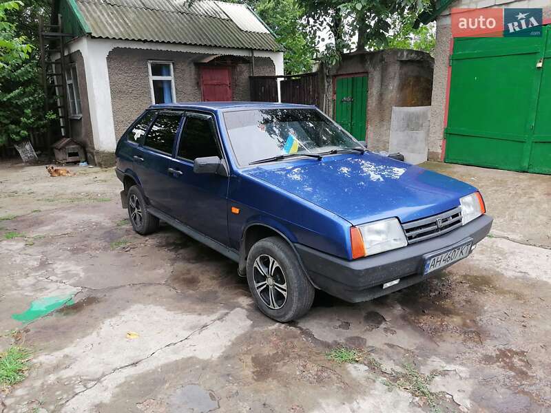 Хэтчбек ВАЗ / Lada 2109 2008 в Покровске