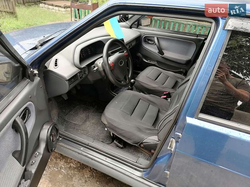 Хэтчбек ВАЗ / Lada 2109 2008 в Покровске