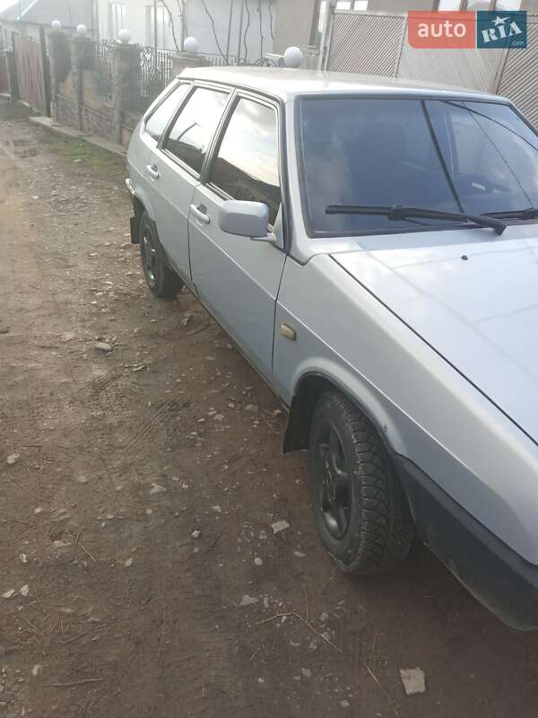 Седан ВАЗ / Lada 2109 2004 в Мукачево