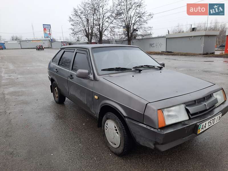 Хэтчбек ВАЗ / Lada 2109 1993 в Киеве фото 3 Хэтчбек ВАЗ / Lada 2109 1993 в Киеве