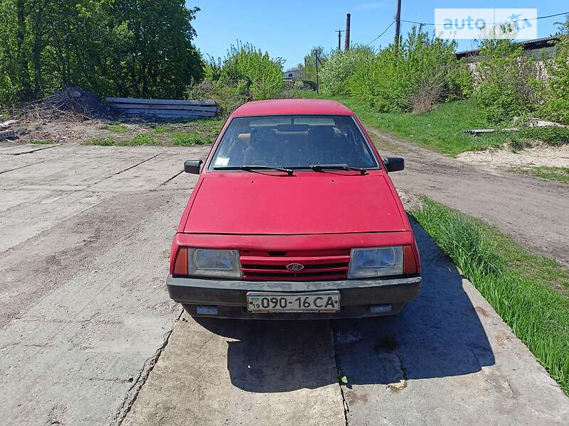 Хэтчбек ВАЗ / Lada 2109 1990 в Бурыни