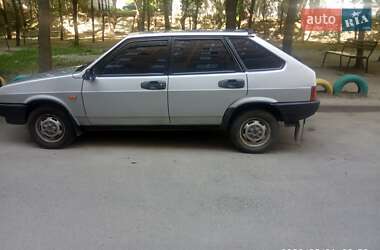 Хэтчбек ВАЗ 2109 2004 в 