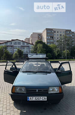 Хэтчбек ВАЗ / Lada 2109 2004 в Ивано-Франковске