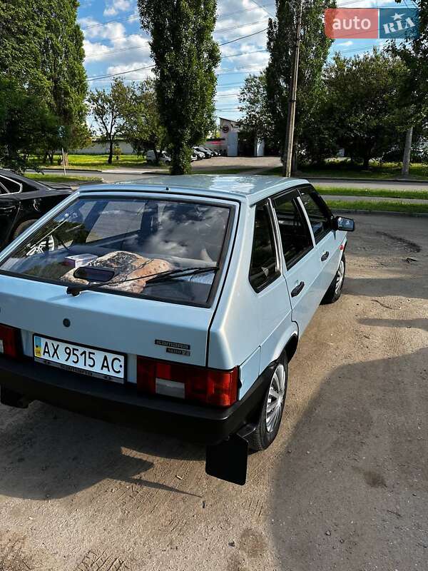 Хэтчбек ВАЗ / Lada 2109 2005 в Харькове