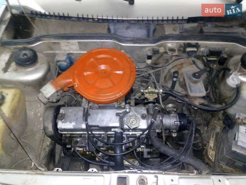 Хетчбек ВАЗ / Lada 2109 1991 в Кривому Розі фото 3 Хетчбек ВАЗ / Lada 2109 1991 в Кривому Розі