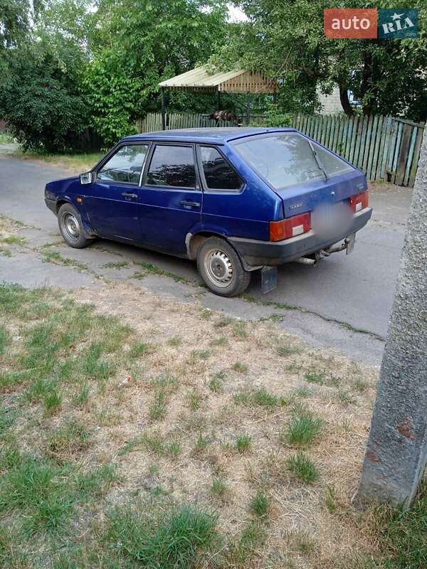 Хетчбек ВАЗ / Lada 2109 2004 в Черкасах