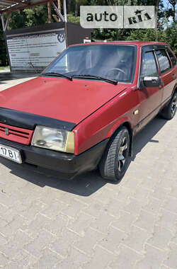 Хэтчбек ВАЗ / Lada 2109 1993 в Черновцах