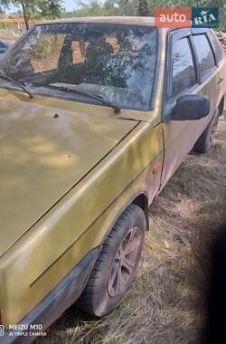 Хэтчбек ВАЗ / Lada 2109 1990 в Кривом Роге