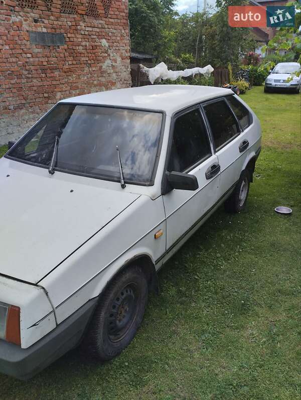 Хэтчбек ВАЗ / Lada 2109 1989 в Стрые