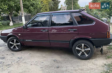 Хэтчбек ВАЗ / Lada 2109 1995 в Захарьевке