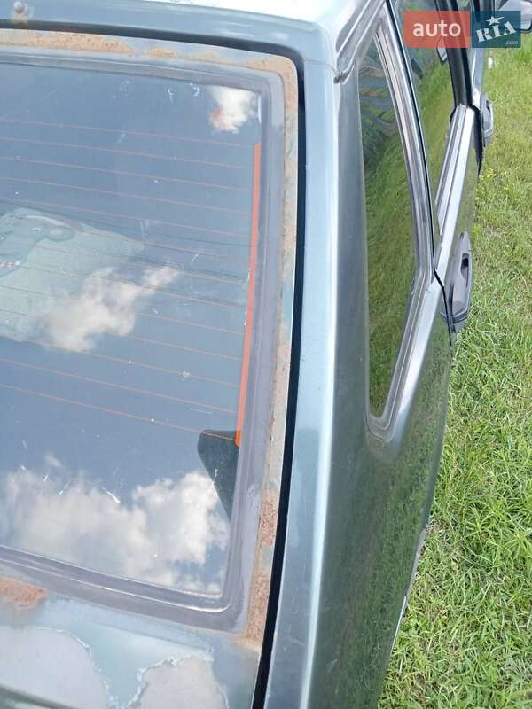 Хэтчбек ВАЗ / Lada 2109 2004 в Киеве