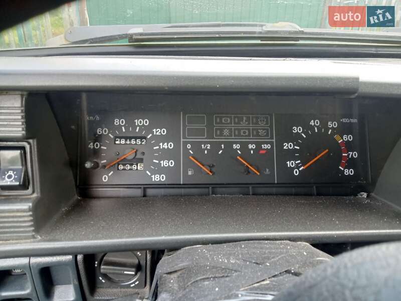 Хэтчбек ВАЗ / Lada 2109 2004 в Киеве