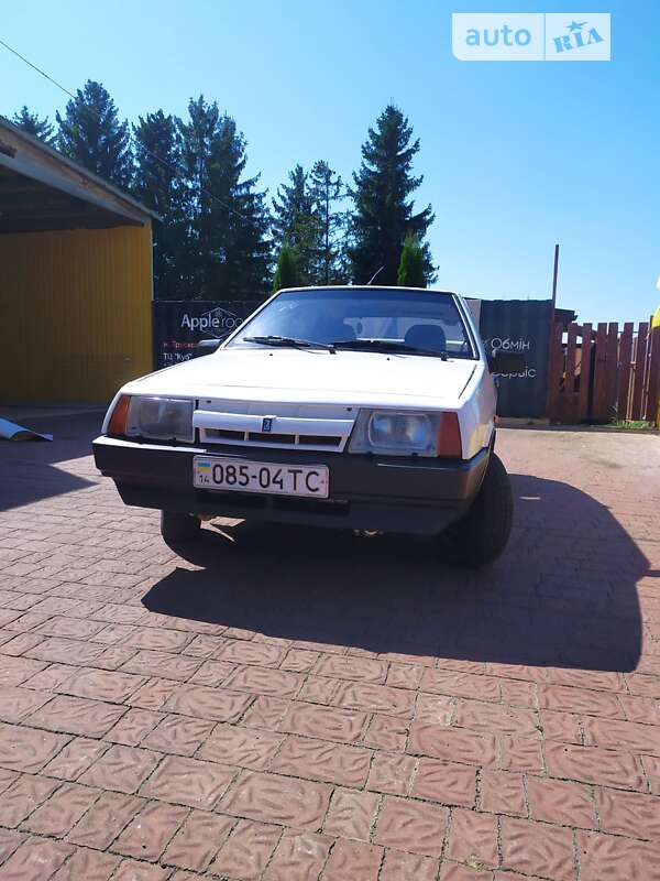 Хэтчбек ВАЗ / Lada 2109 1989 в Трускавце