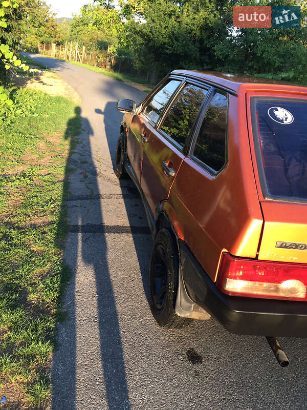Хетчбек ВАЗ / Lada 2109 1999 в Мукачевому