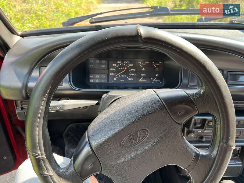 Хэтчбек ВАЗ / Lada 2109 1998 в Кривом Роге фото 13 Хэтчбек ВАЗ / Lada 2109 1998 в Кривом Роге