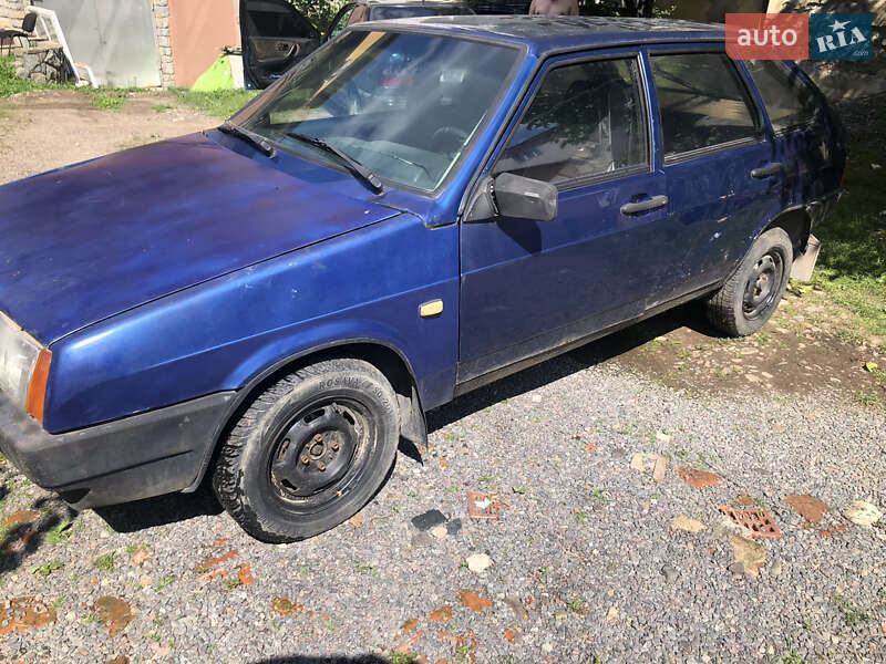 Хэтчбек ВАЗ / Lada 2109 2006 в Ивано-Франковске фото 2 Хэтчбек ВАЗ / Lada 2109 2006 в Ивано-Франковске