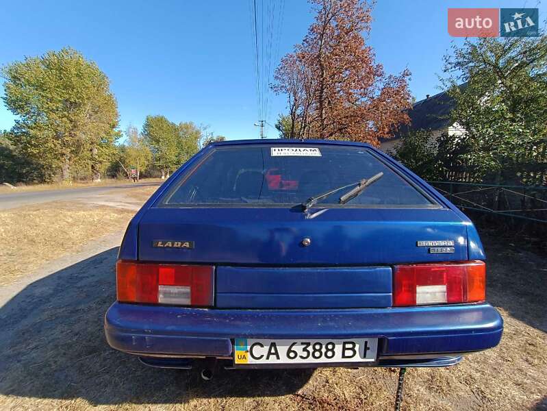 Хэтчбек ВАЗ / Lada 2109 2002 в Каневе