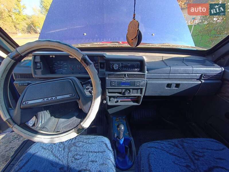 Хэтчбек ВАЗ / Lada 2109 2002 в Каневе