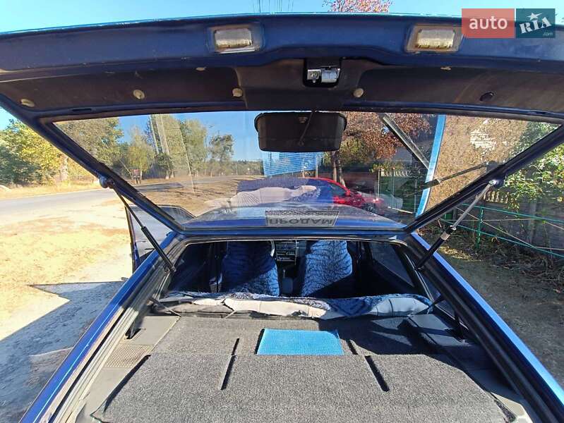 Хэтчбек ВАЗ / Lada 2109 2002 в Каневе