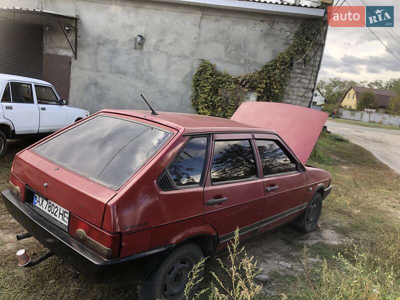 Хетчбек ВАЗ / Lada 2109 1989 в Зміїві