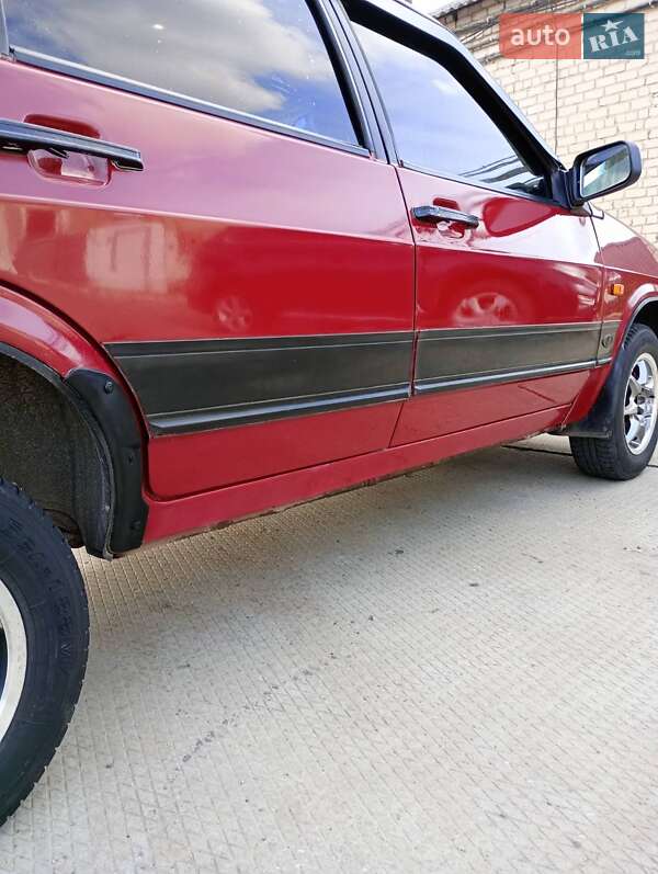 Хэтчбек ВАЗ / Lada 2109 1996 в Новой Водолаге