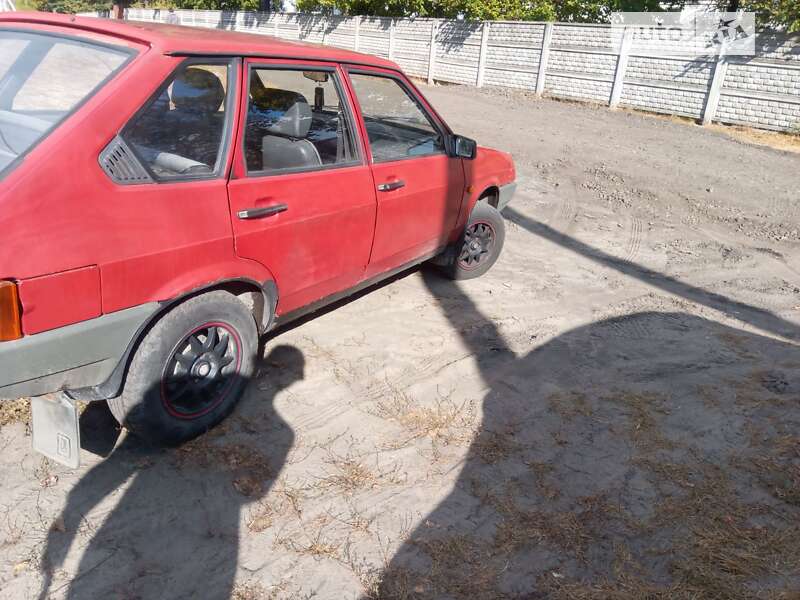 Хэтчбек ВАЗ / Lada 2109 1990 в Василькове