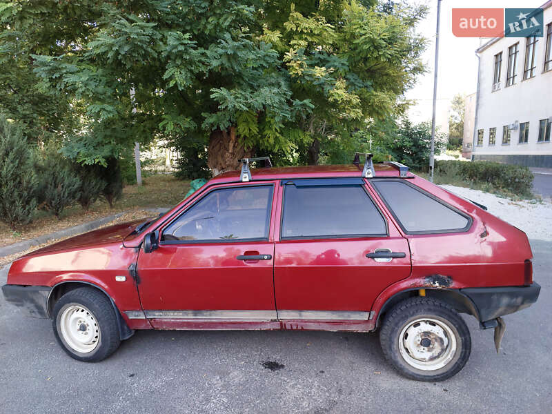 Хетчбек ВАЗ / Lada 2109 1992 в Вільногірську