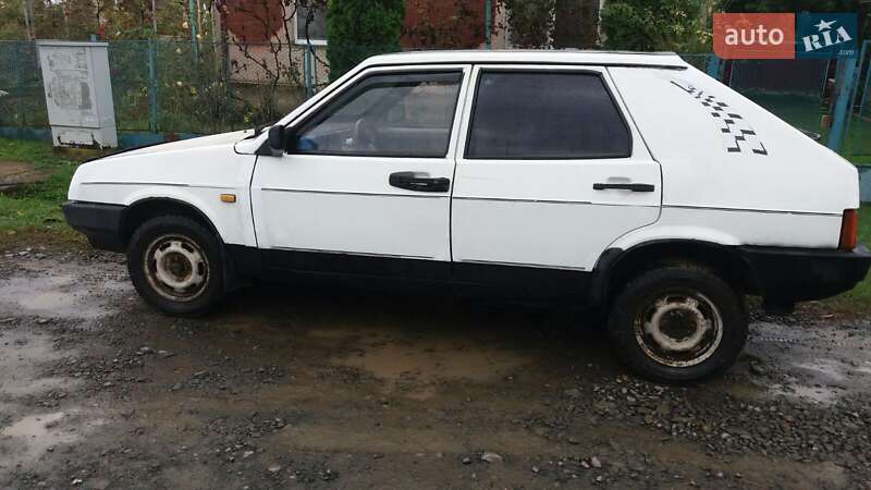 Хетчбек ВАЗ / Lada 2109 1994 в Ужгороді