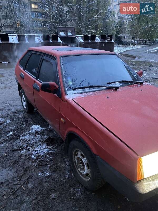 Хэтчбек ВАЗ / Lada 2109 1994 в Кривом Роге