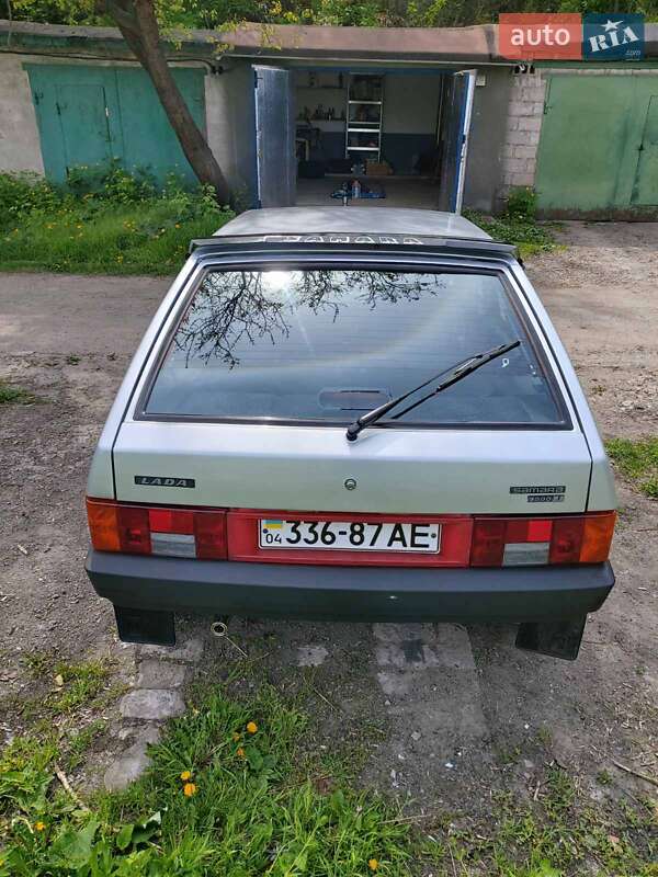 Хэтчбек ВАЗ / Lada 2109 2003 в Каменском фото 3 Хэтчбек ВАЗ / Lada 2109 2003 в Каменском