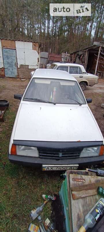 Хэтчбек ВАЗ / Lada 2109 1993 в Изюме