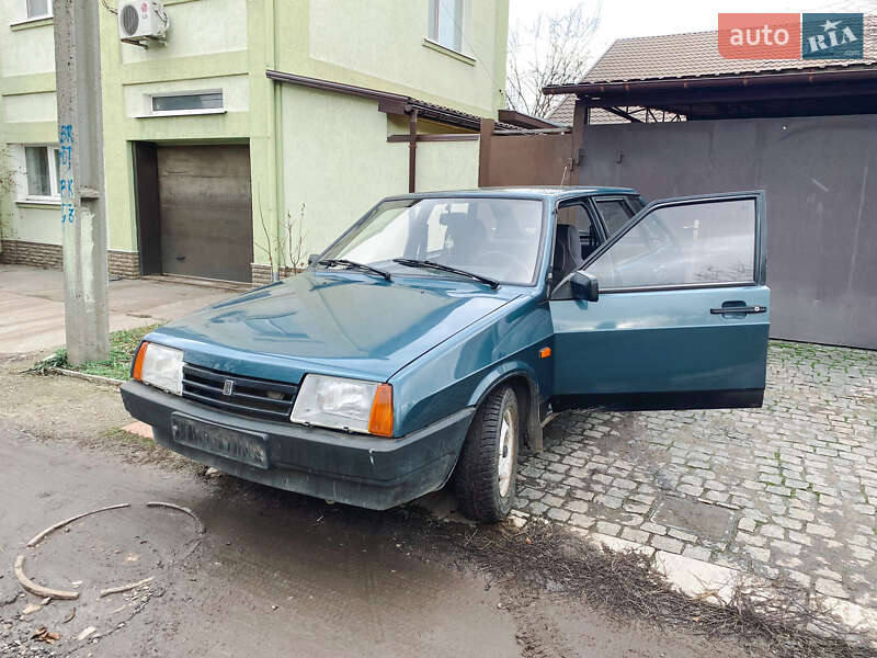 Хетчбек ВАЗ / Lada 2109 2000 в Харкові
