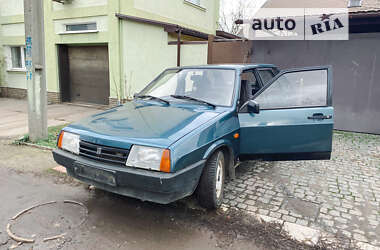 Хэтчбек ВАЗ / Lada 2109 2000 в Харькове