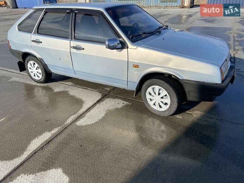 Хетчбек ВАЗ / Lada 2109 2004 в Одесі фото 9 Хетчбек ВАЗ / Lada 2109 2004 в Одесі