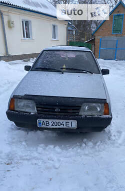 Хэтчбек ВАЗ / Lada 2109 2004 в Виннице