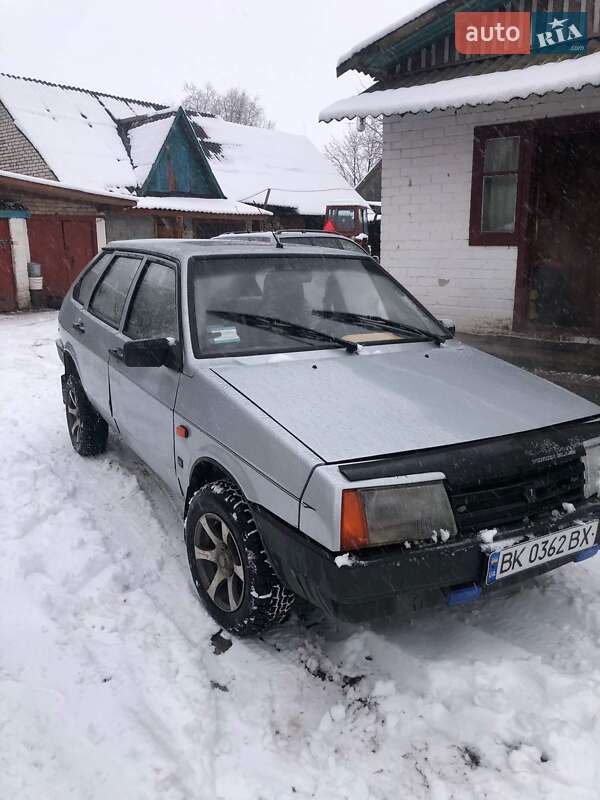 Хетчбек ВАЗ / Lada 2109 1991 в Березному