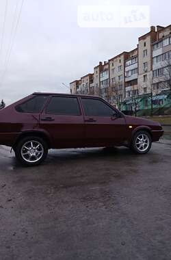 Хэтчбек ВАЗ / Lada 2109 1989 в Гадяче