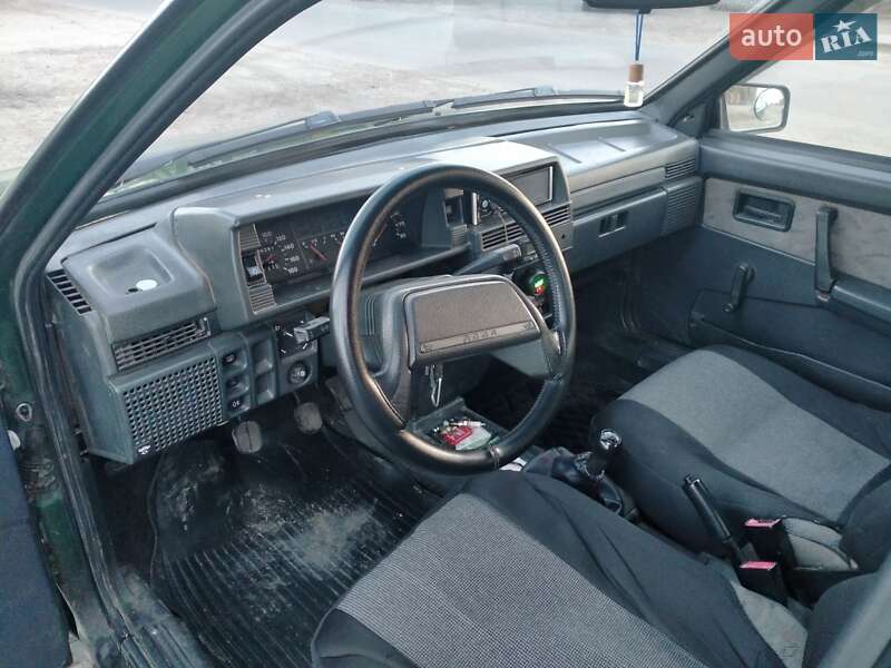 Хэтчбек ВАЗ / Lada 2109 2004 в Одессе