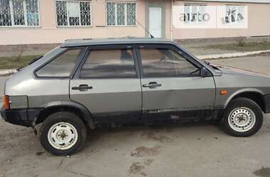 Хэтчбек ВАЗ 2109 1992 в 