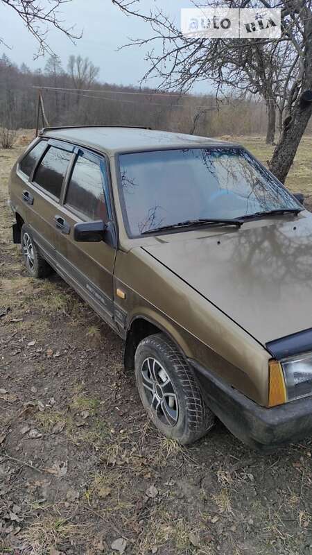 Хетчбек ВАЗ / Lada 2109 1994 в Бурині