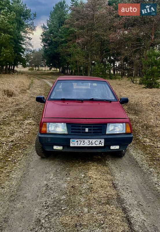 Хэтчбек ВАЗ 2109 1988 в 