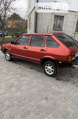 Хэтчбек ВАЗ / Lada 2109 1988 в Городке