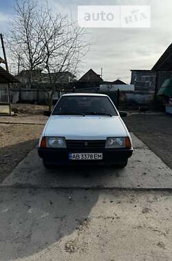 Хэтчбек ВАЗ / Lada 2109 2004 в Немирове