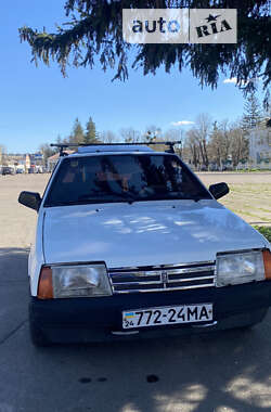 Хэтчбек ВАЗ / Lada 2109 1991 в Новоархангельске