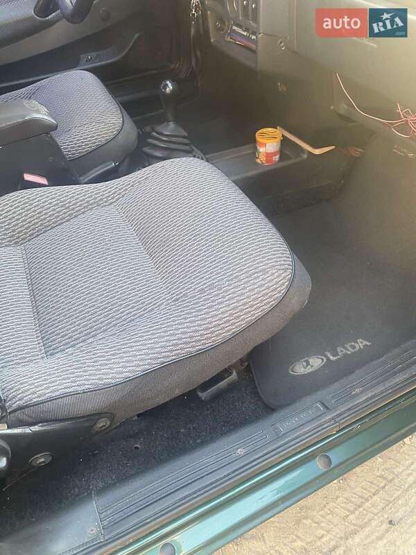Хэтчбек ВАЗ / Lada 2109 2004 в Киеве фото 11 Хэтчбек ВАЗ / Lada 2109 2004 в Киеве