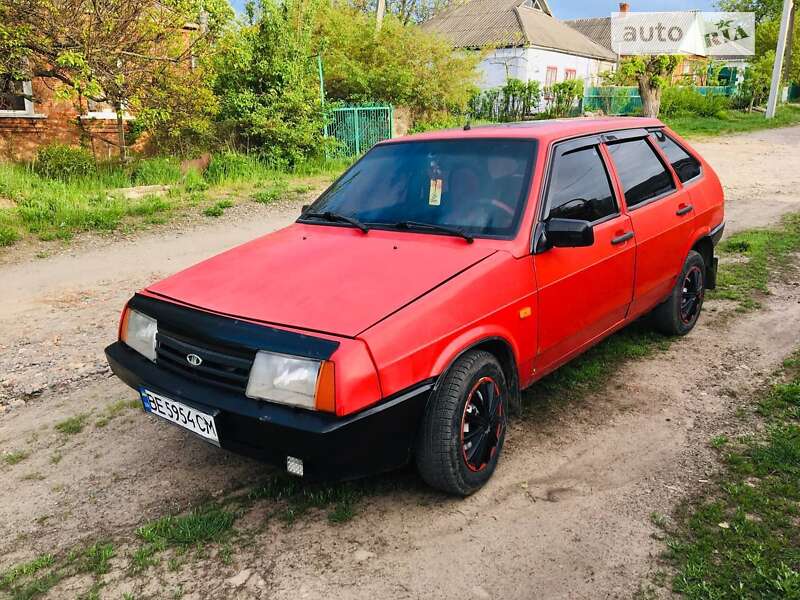 Хэтчбек ВАЗ / Lada 2109 1992 в Первомайске